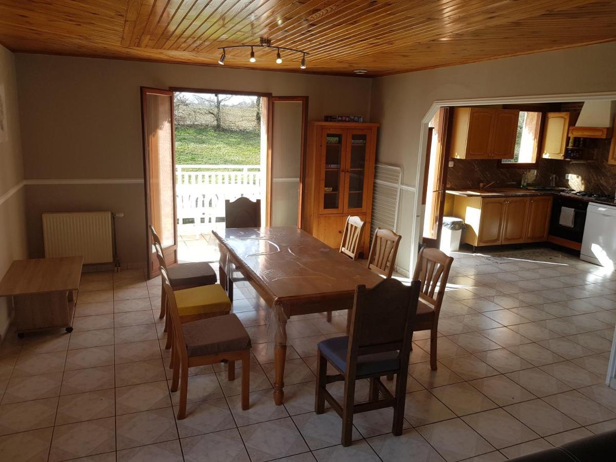 Grand Appartement Avec Cheminee Dans Maison, Parking Gratuit ミオネー エクステリア 写真